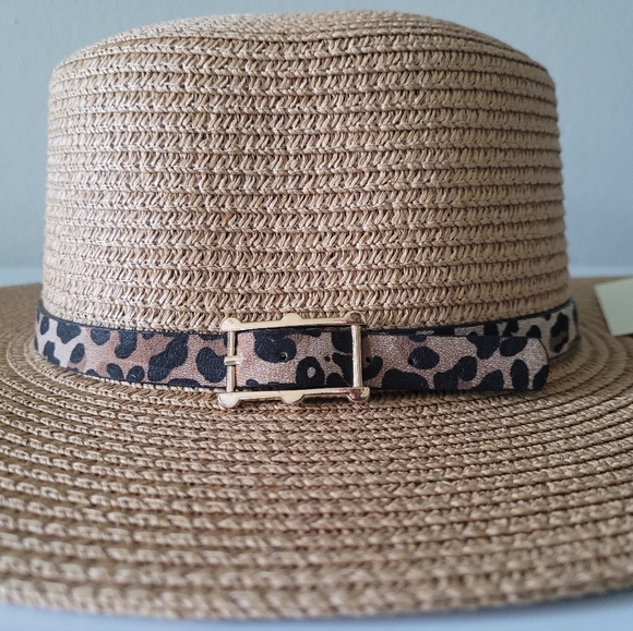 Panama Brim Hat With Leopard Strap✨️ - Picture 7 of 10
